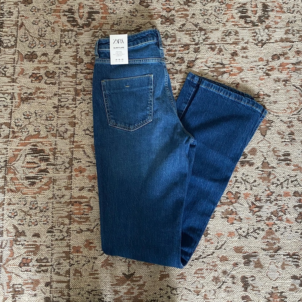 Never worn split hem Zara jeans